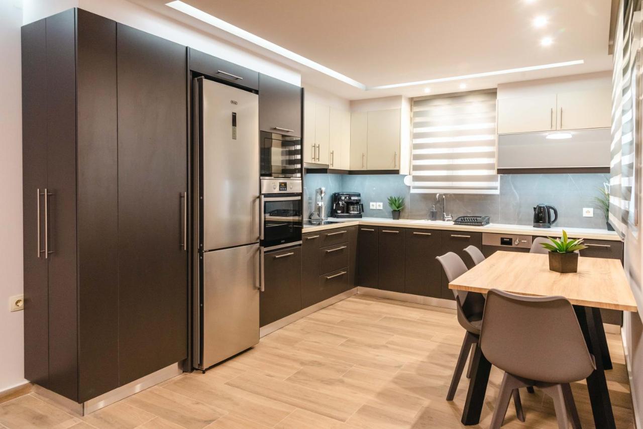 Elegant Decorated House In Apartment